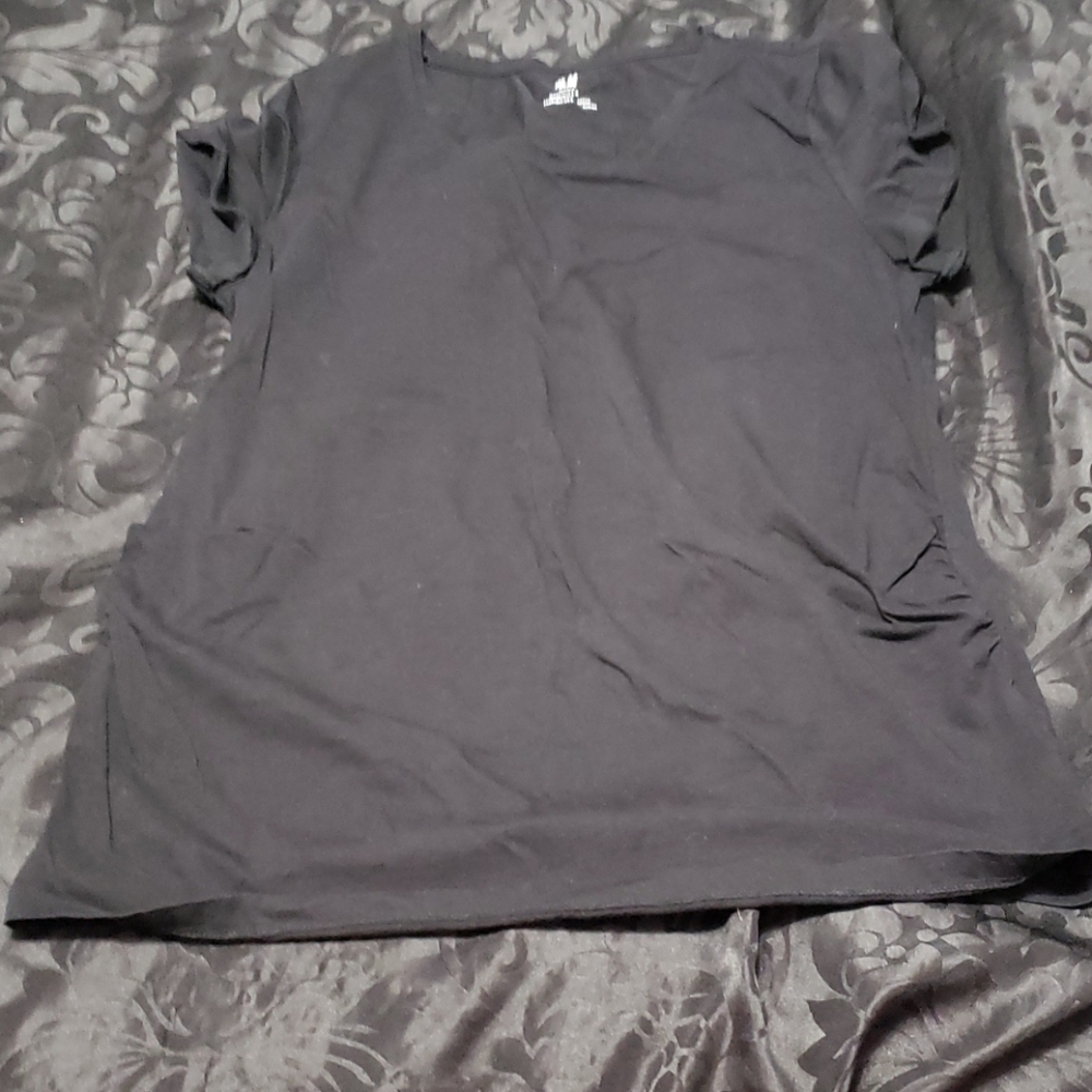 Black maternity tee - Picture 1 of 1